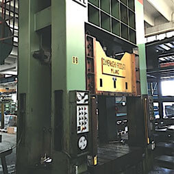 Presses hydrauliques à arcades